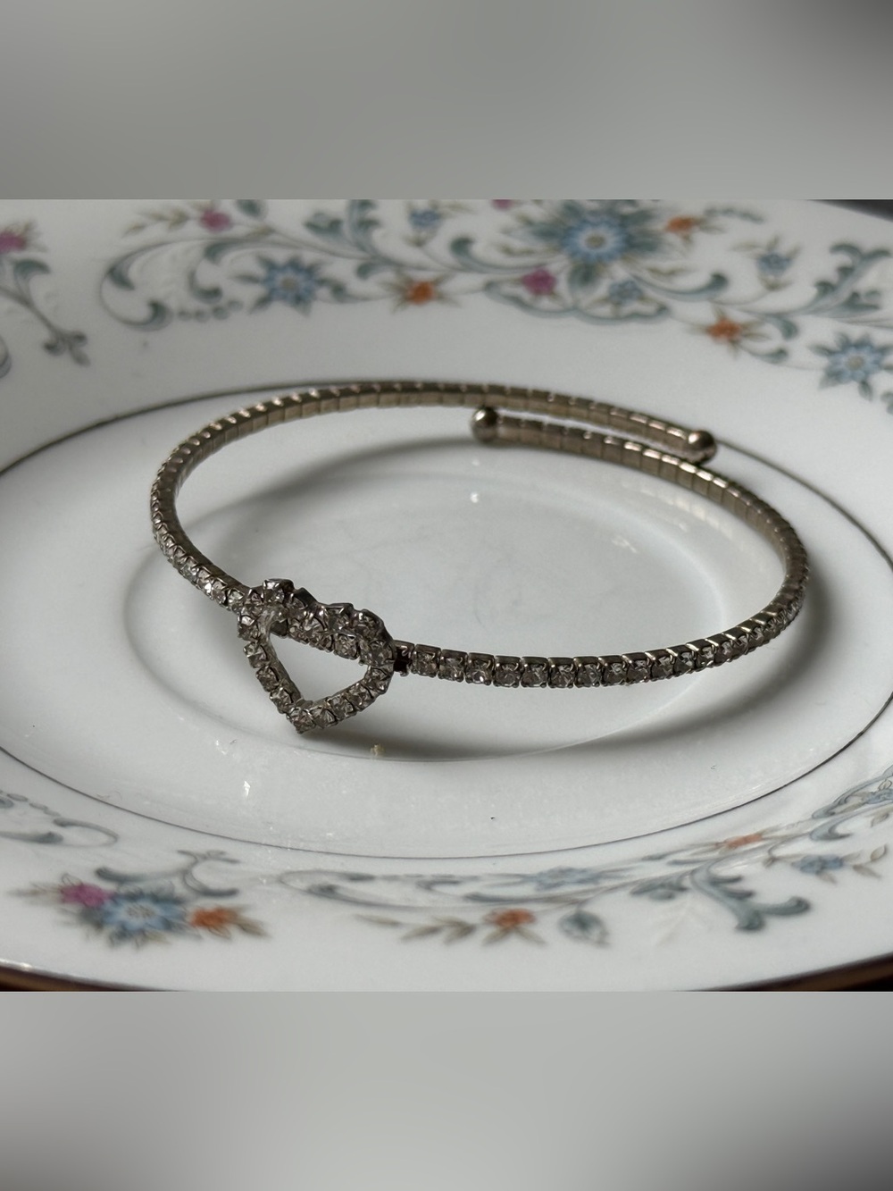 silver-tone adjustable bolo bracelet w/ heart clear crystal rhinestones